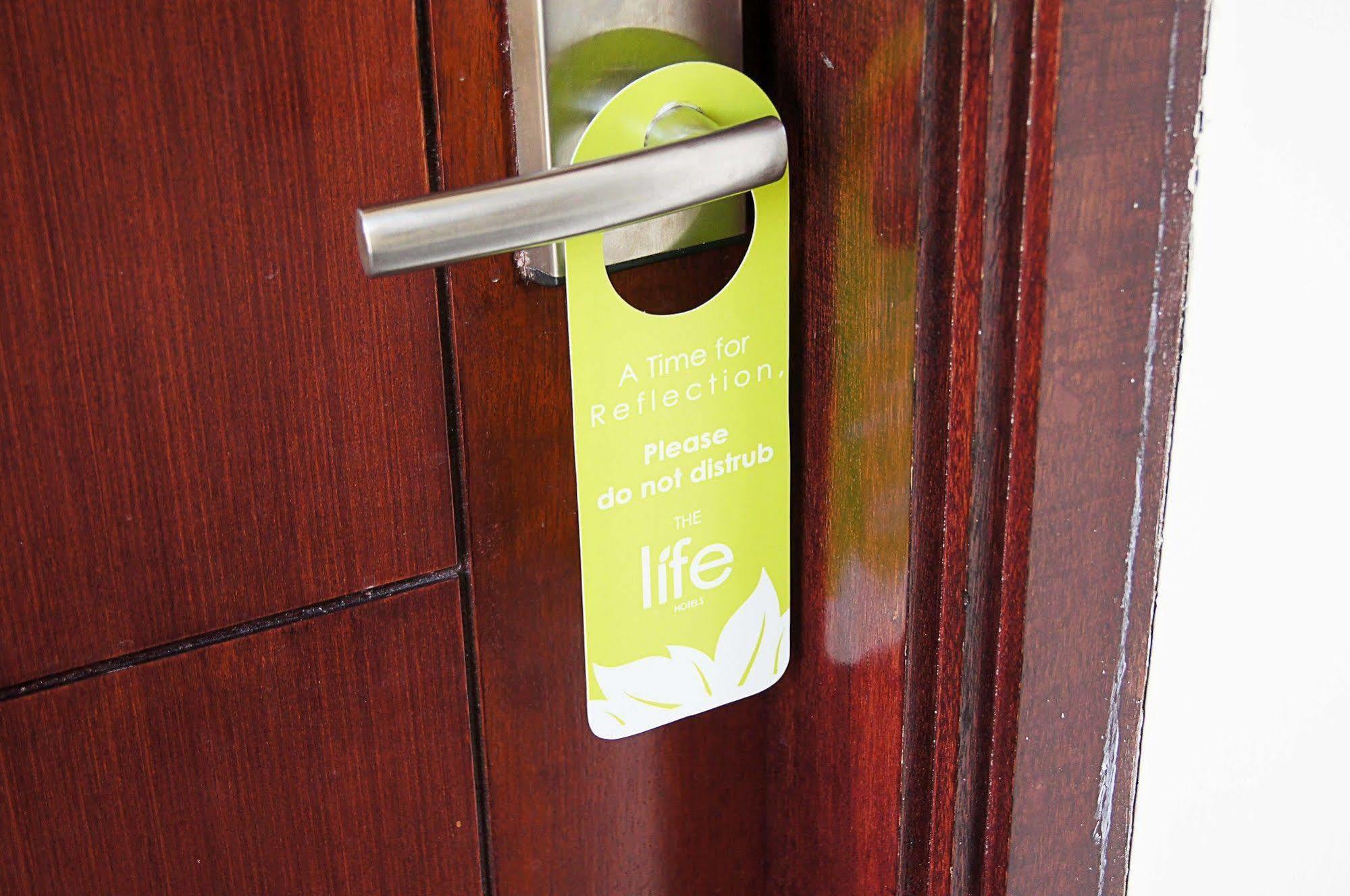 The Life Hotels City Center Surabaya Exteriör bild