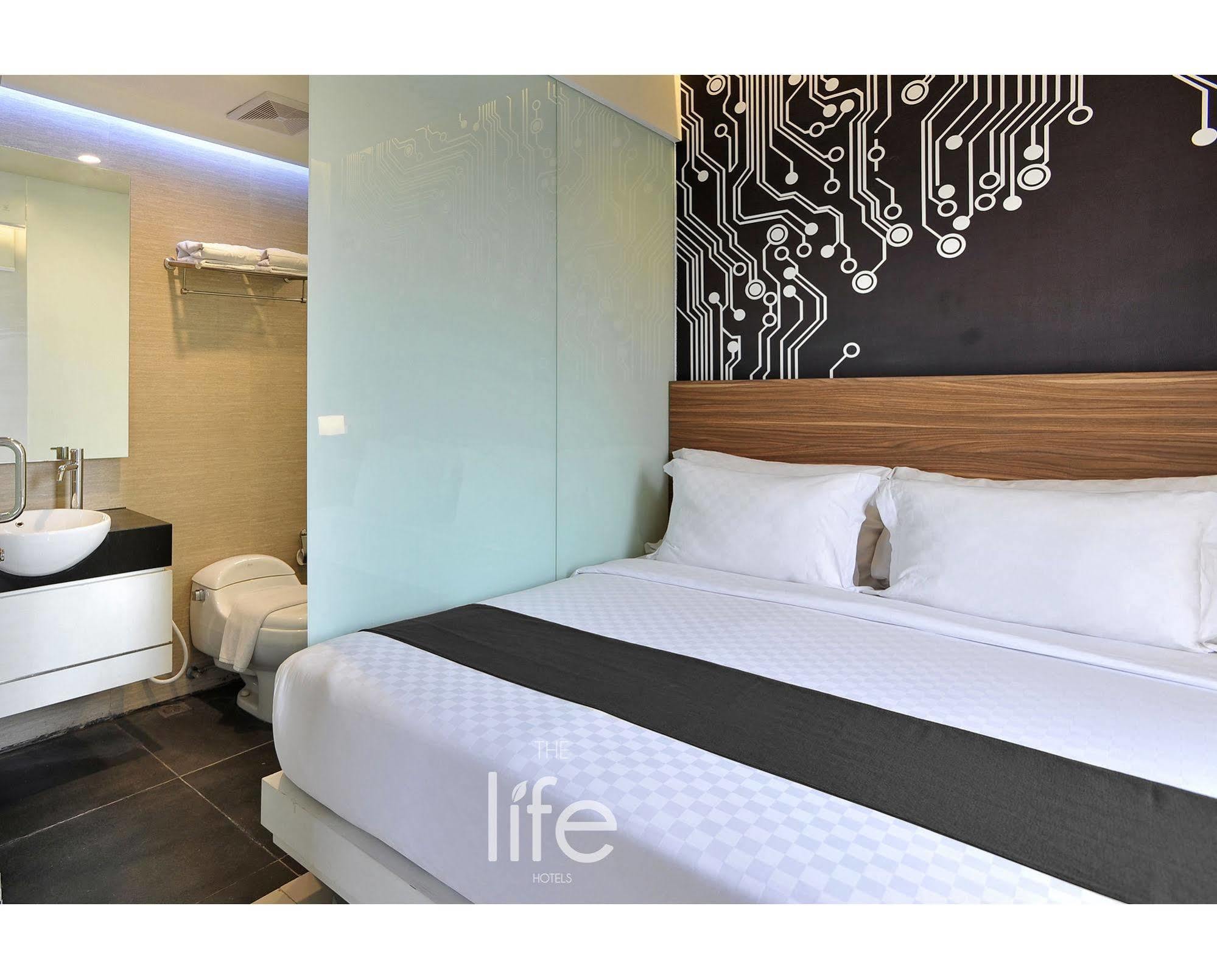 The Life Hotels City Center Surabaya Exteriör bild